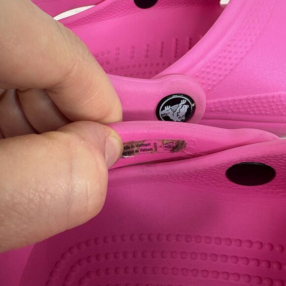 Crocs Girls Youth Size J5 Classic Clog Slip On Ultra Light Sandals Pink - Picture 8 of 10